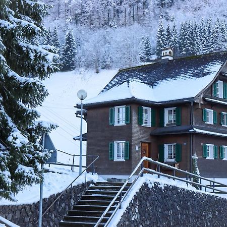 Szilvias Bergwiesenblick - Emmetten Ganze Etage - 4 Zimmer Appartement Buitenkant foto